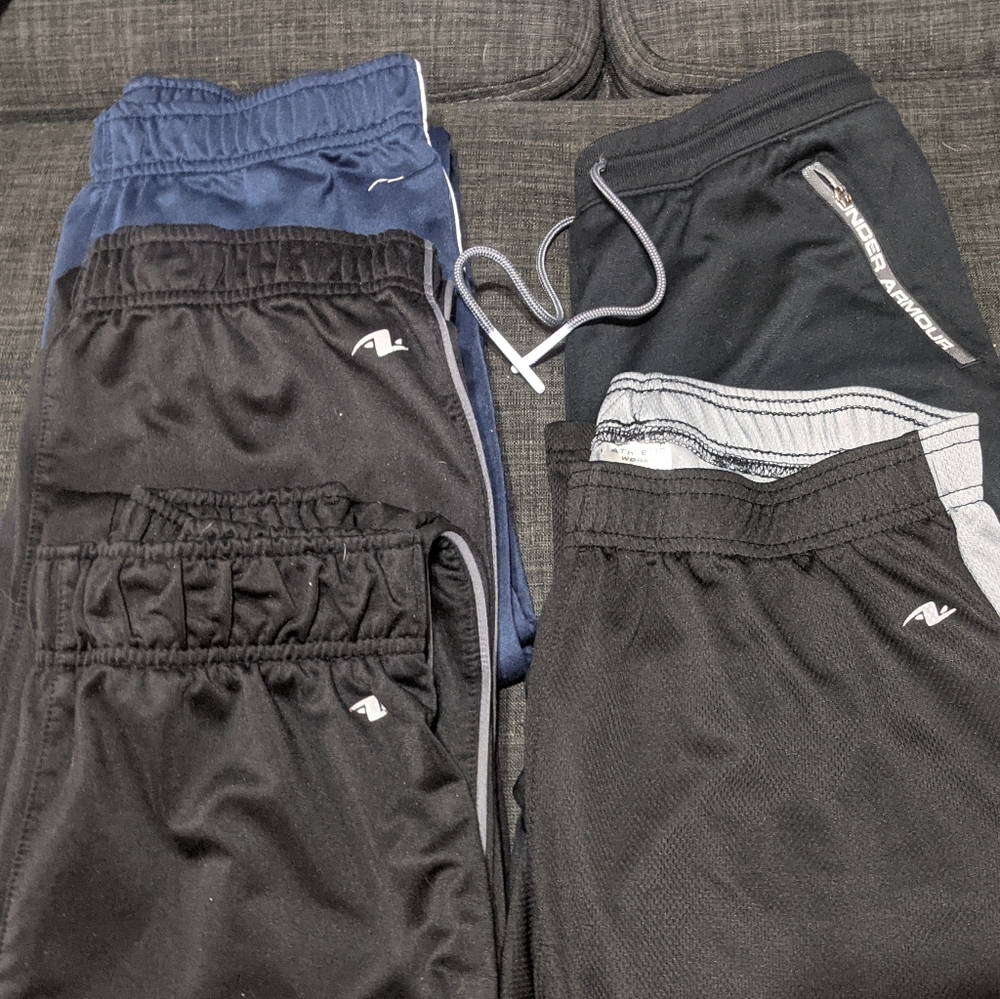 Bundle of sport pants